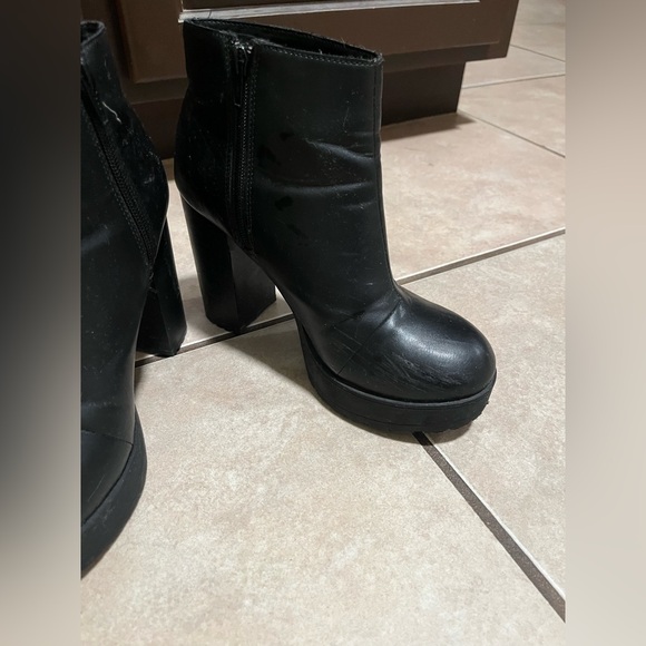 H&M Divided Black Chunky Lug Sole High Heeled Ankle Boots Size 39 8 - Picture 8 of 10